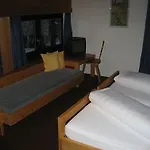 Leitgebhof Pensión 3*